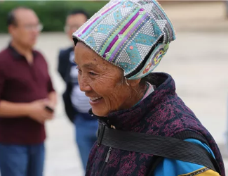 你的笑顏，是我最大的鼓勵——記文山東山鄉(xiāng)捐贈