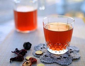 冠心病吃什么好，冠心病的最佳茶飲——三七靈芝山楂飲